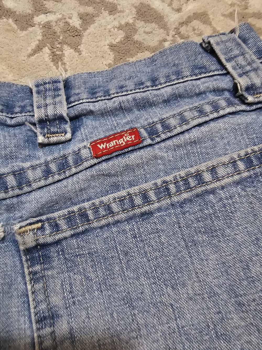 Wrangler Light Blue Denim Cargo Jorts - Men - Picture 4 of 6
